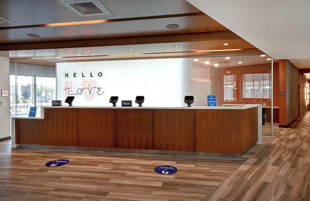 Hampton Inn & Suites Las Vegas Convention Center - No Resort Fee-1
