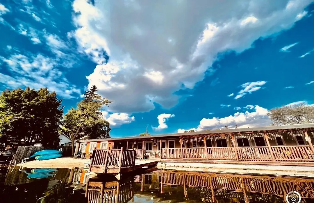 Olde Mill Inn Of Clarkston-1