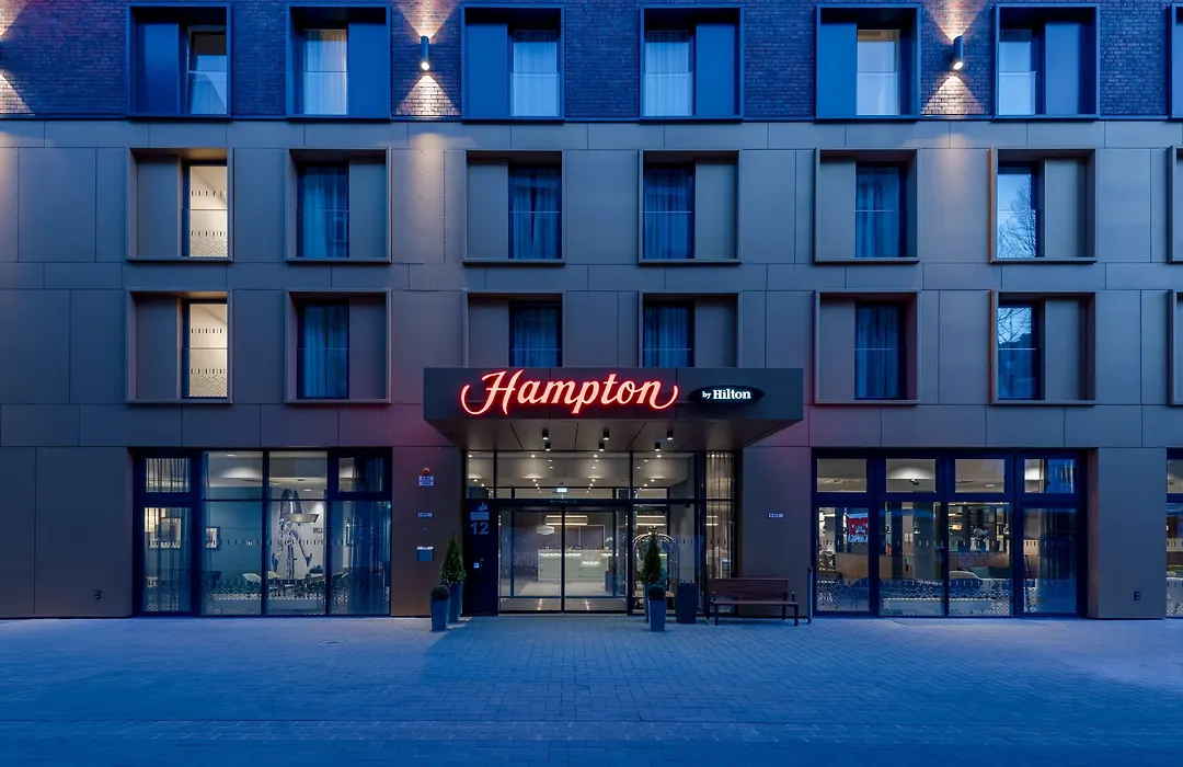 Hampton By Hilton Duesseldorf City Centre-1