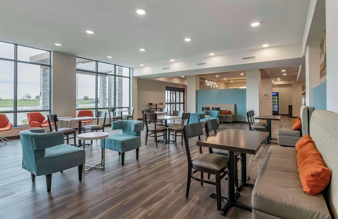 Mainstay Suites Milwaukee-Franklin-1