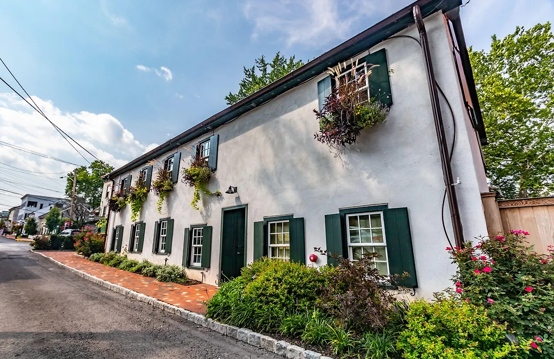Carriage House New Hope-1