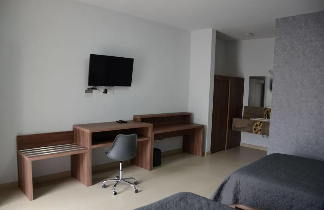 Hotel Monarca-1
