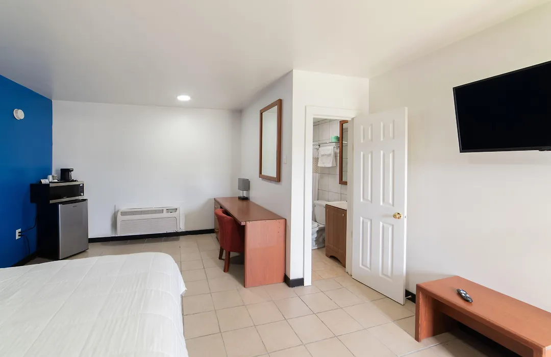 American Inn-1