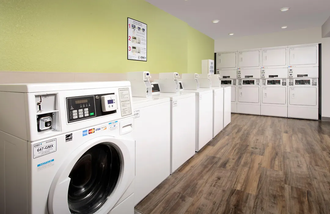 Woodspring Suites Novi Farmington-1