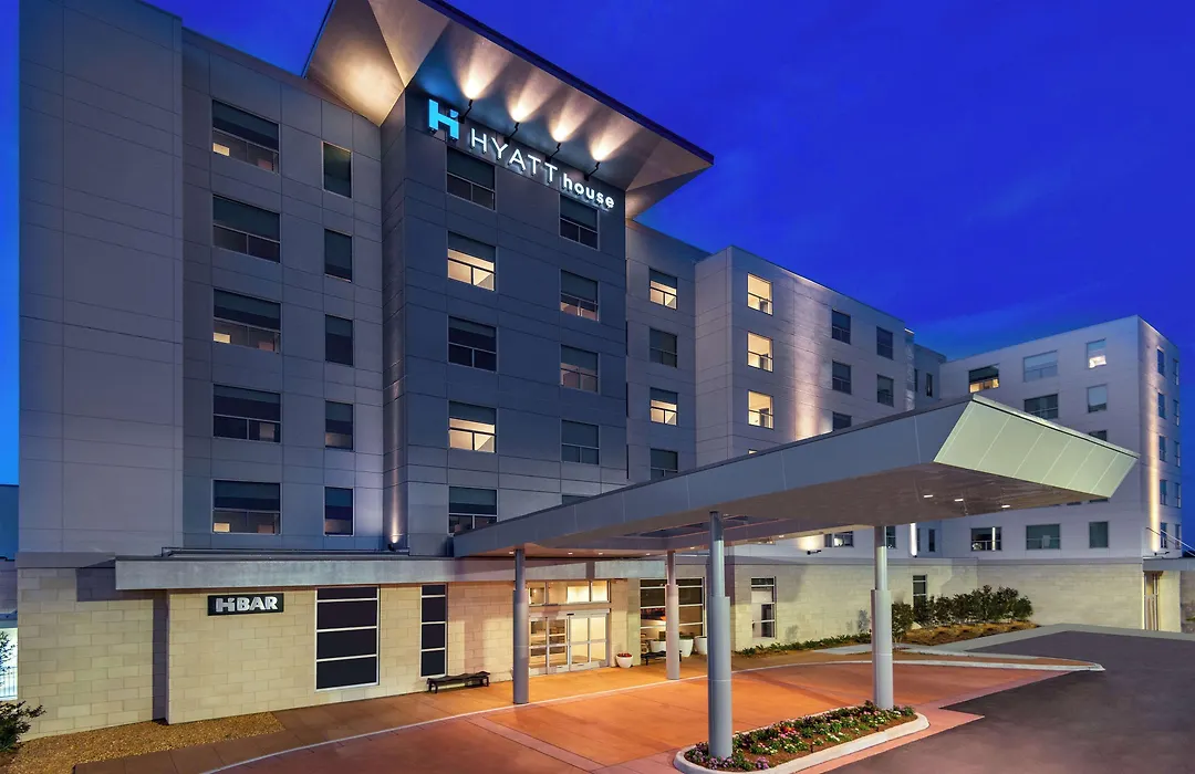 Hyatt House Tampa Airport/Westshore-1