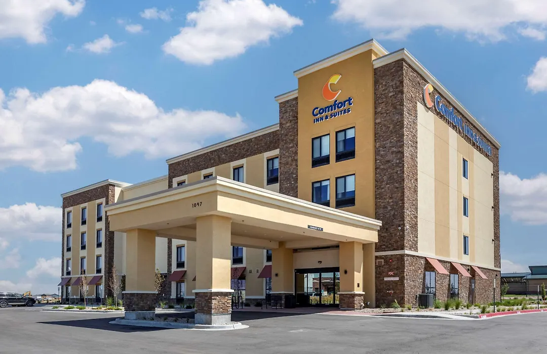 Comfort Inn & Suites Bennett-1