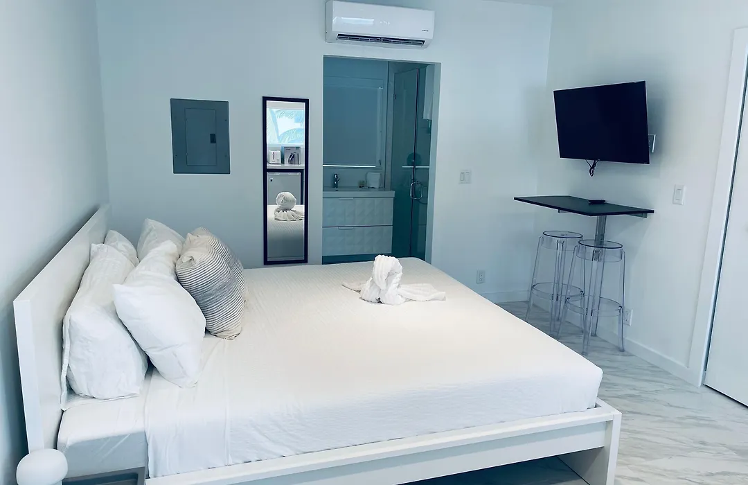 The Marlin Beachside-1