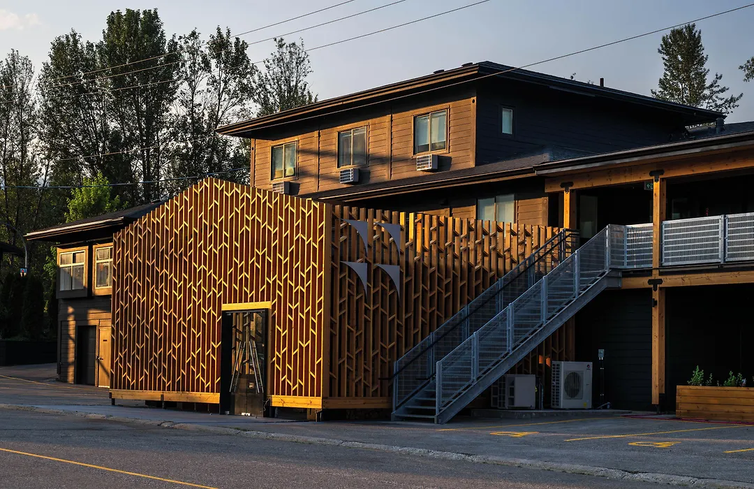 Gravity Haus Revelstoke-1