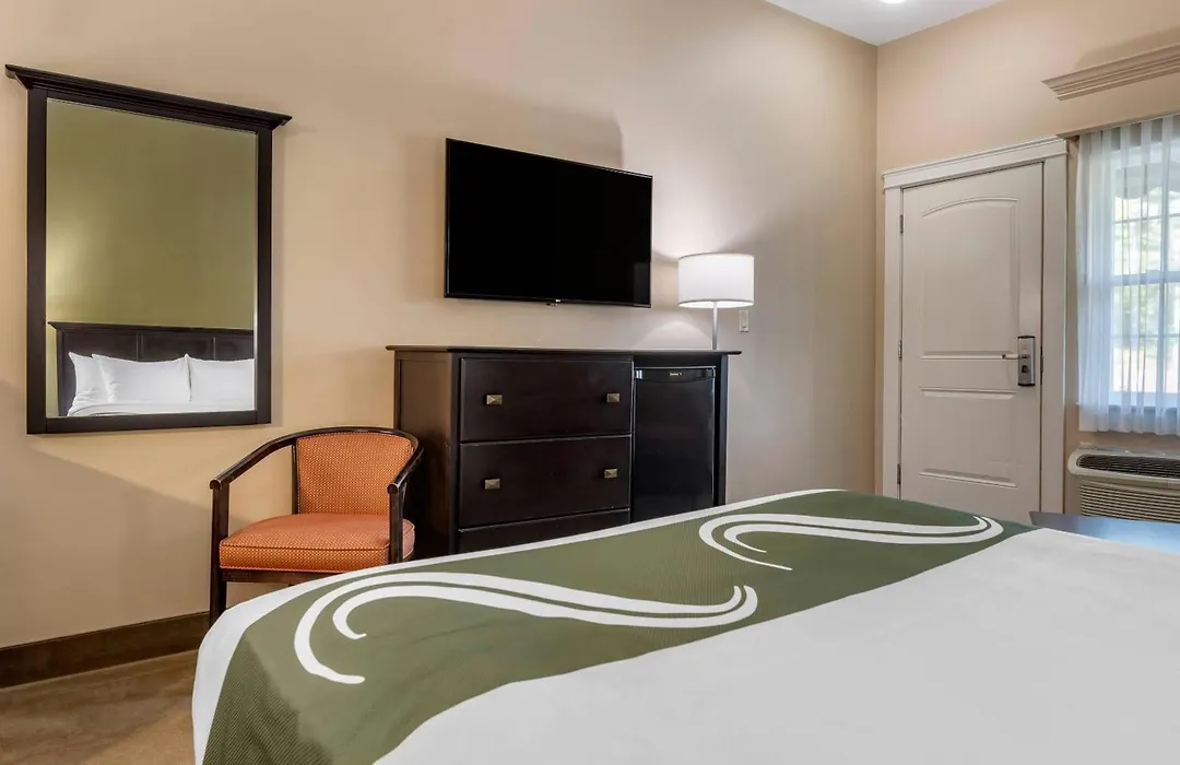 Quality Inn & Suites Quispamsis-1