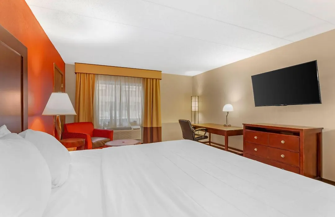 Clarion Hotel & Conference Center Lansing West-1