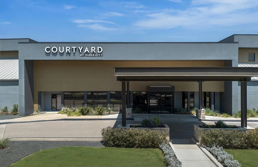 Courtyard By Marriott Dallas Dfw Airport North/Irving-1