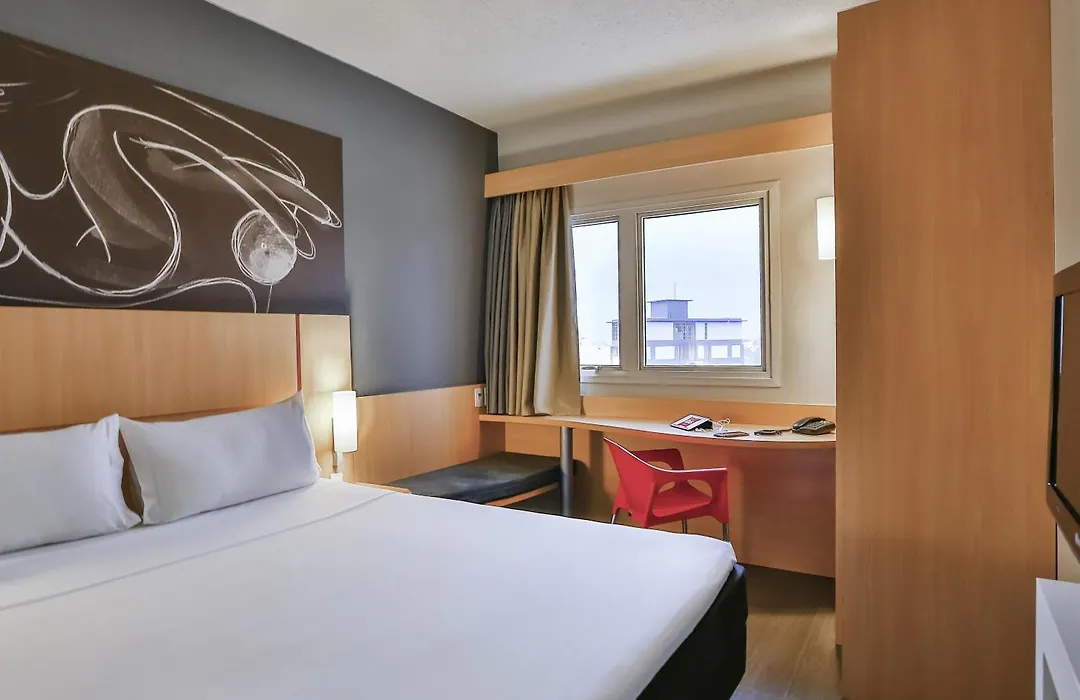 Ibis Goiania-1