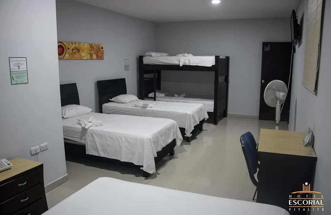 Hotel Escorial Pitalito-1