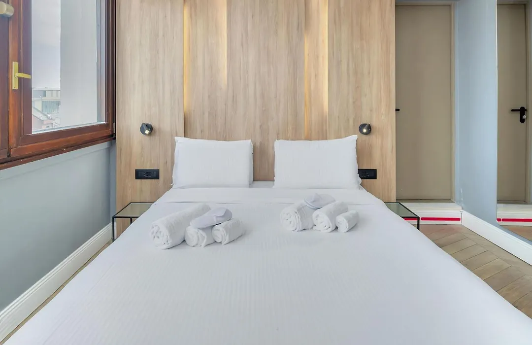 B&B Hotel Milano City Center Duomo-1