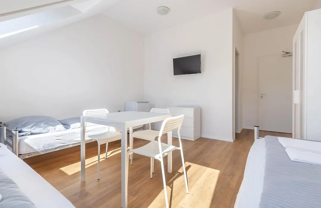Fana Pension Business Rooms-1