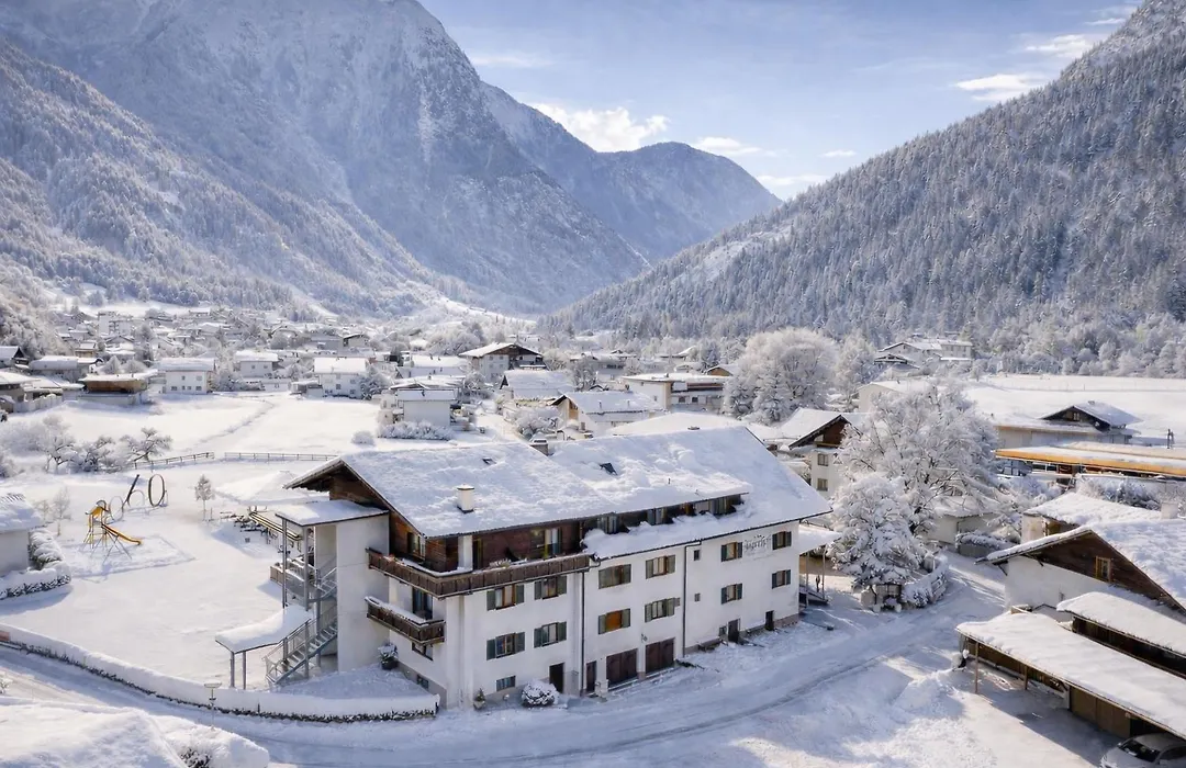 Hotel Jaegerhof Oetz-1