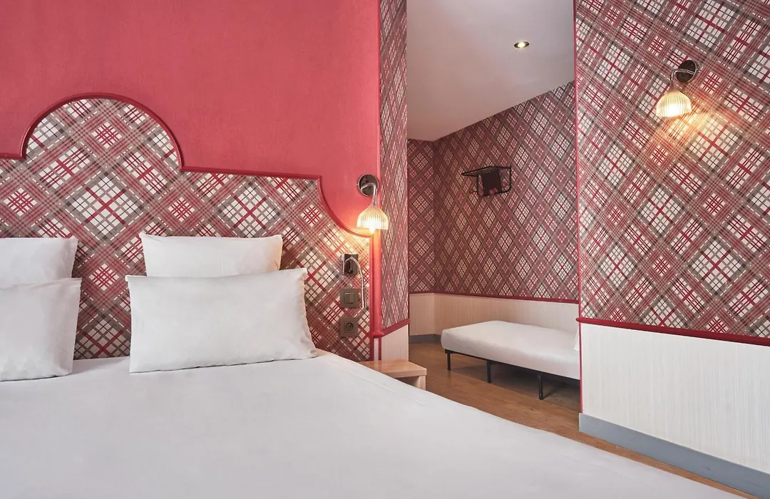 Hotel Boris V. By Happyculture-1