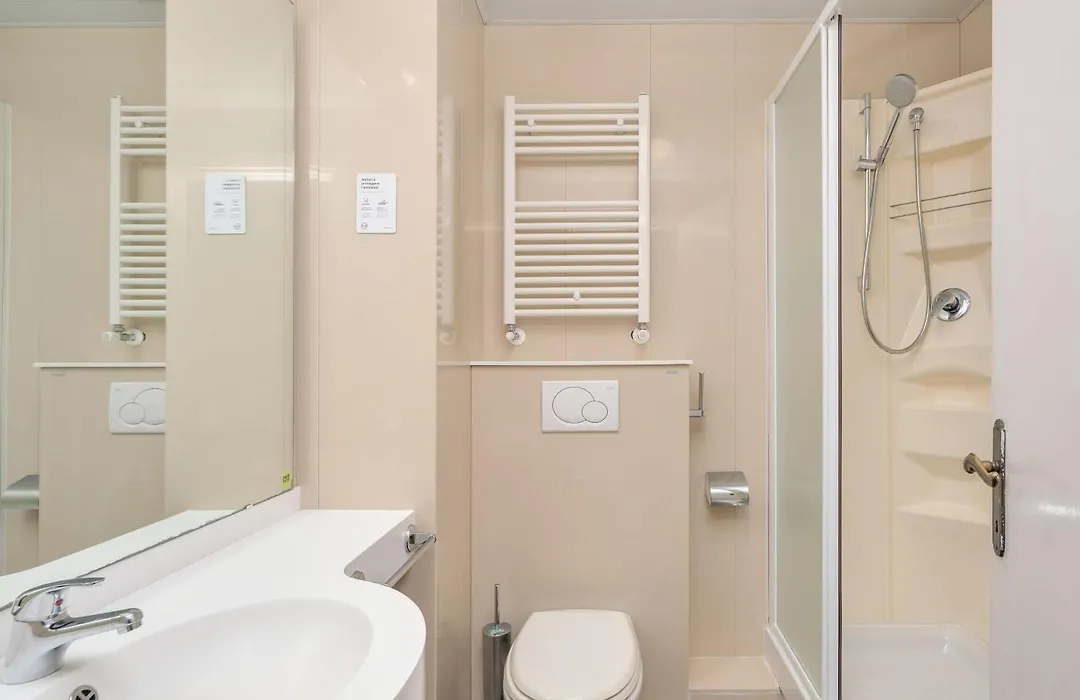 B&B Hotel Riviera Celle Ligure-1