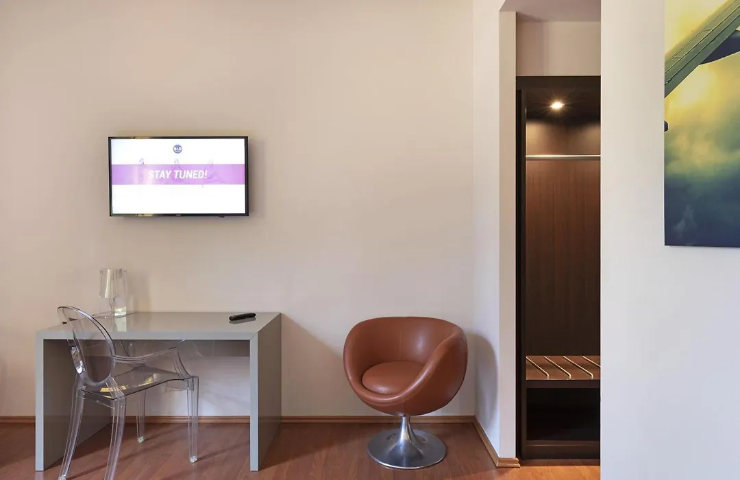 B&B Hotel Malpensa Lago Maggiore-1