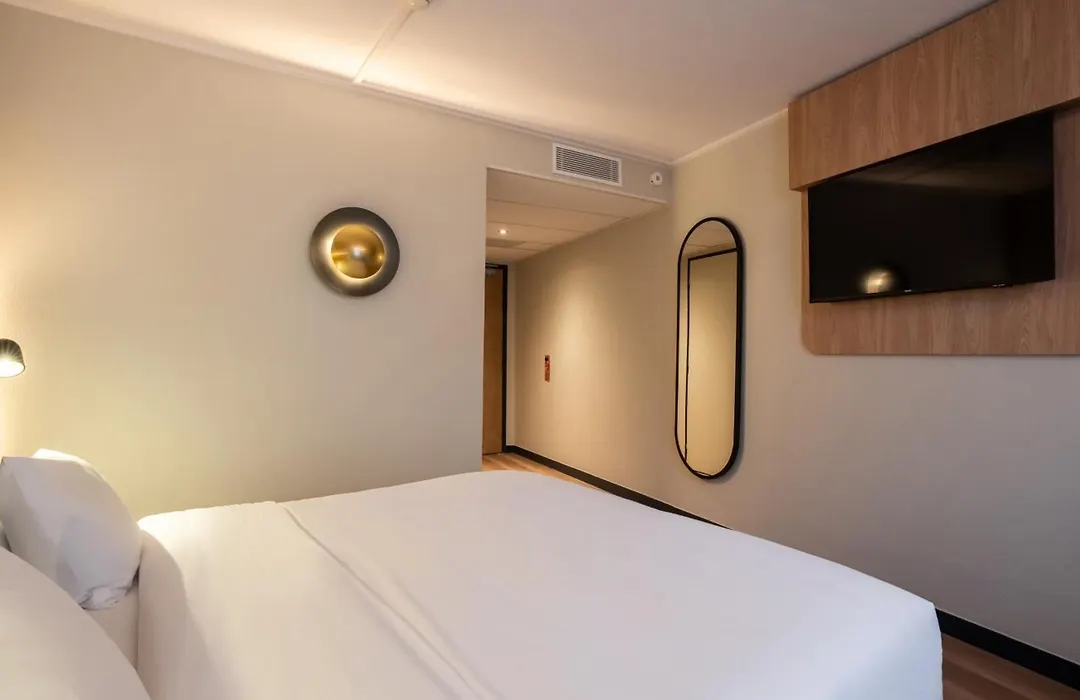 Campanile Prime - Suresnes - La Defense-1