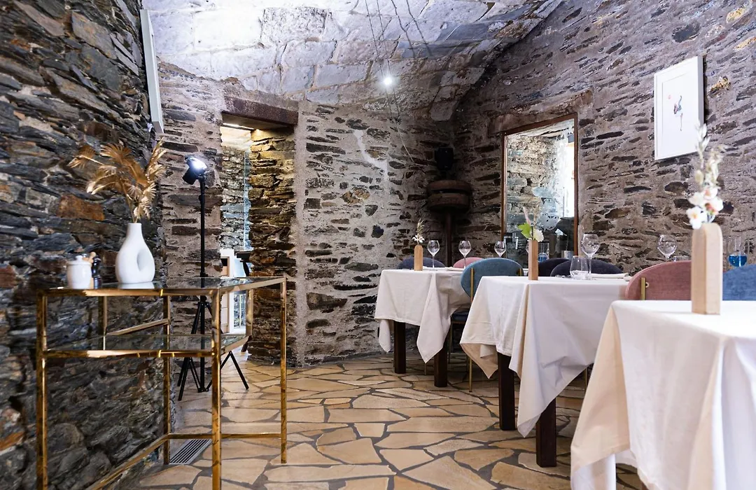 Logis Domaine du Moulin Cavier-1