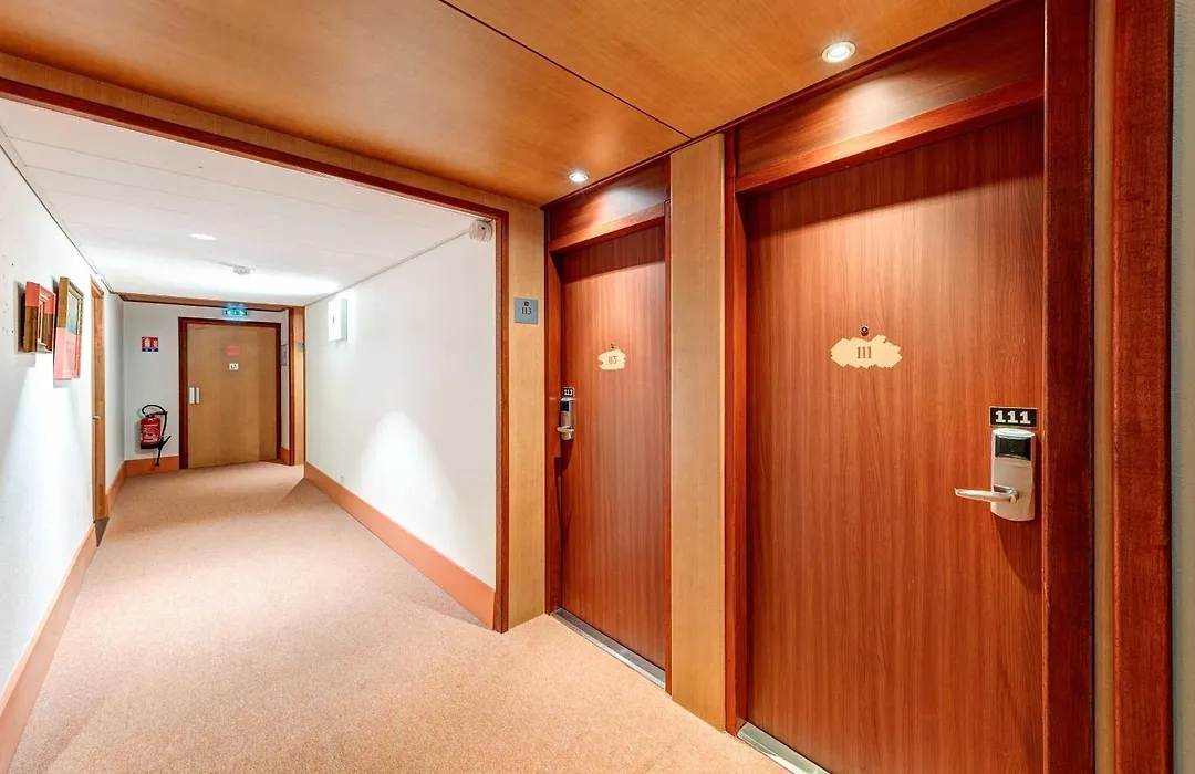 B&B Home Rueil-Malmaison Gare-1