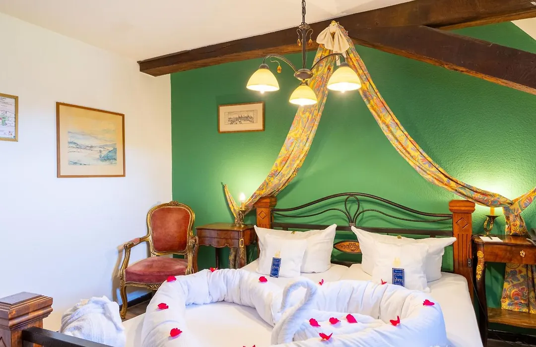 Hotel Burg Trendelburg-1