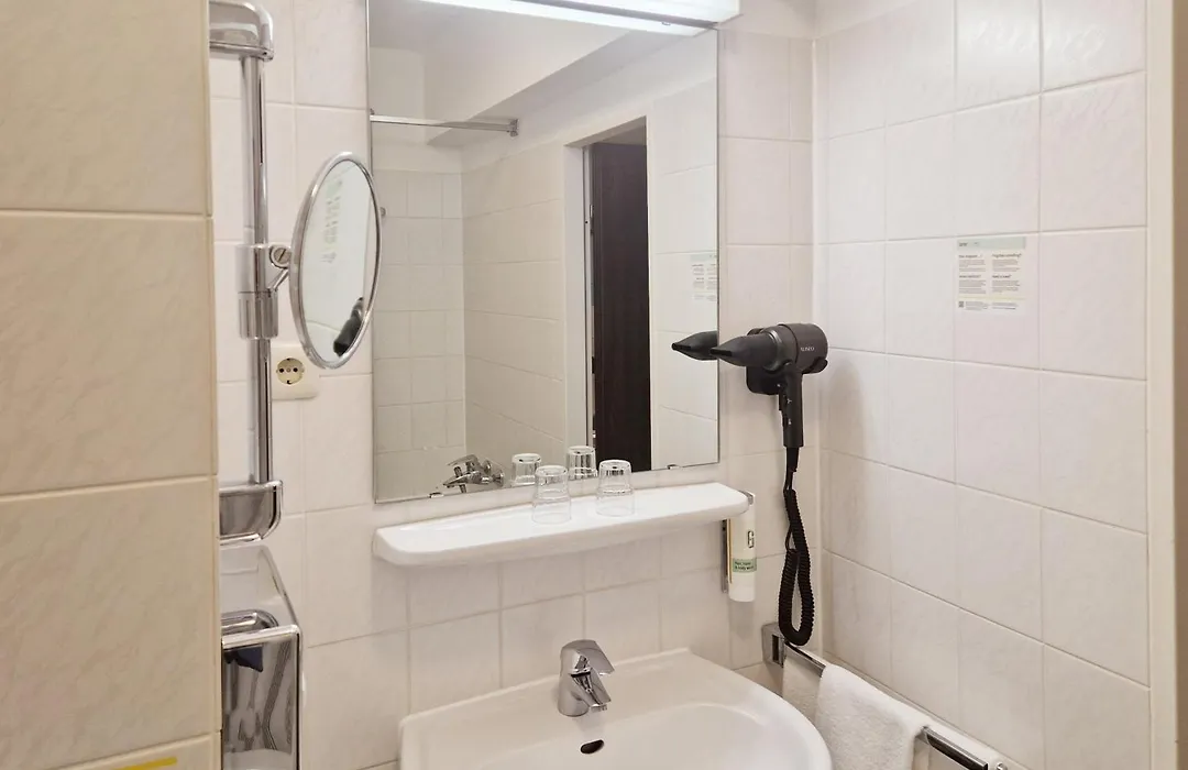 Garner Hotel Bochum By Ihg-1