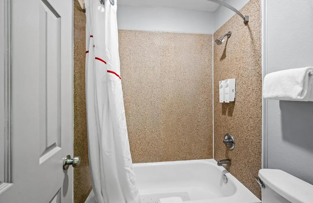 Red Roof Inn College Station-1