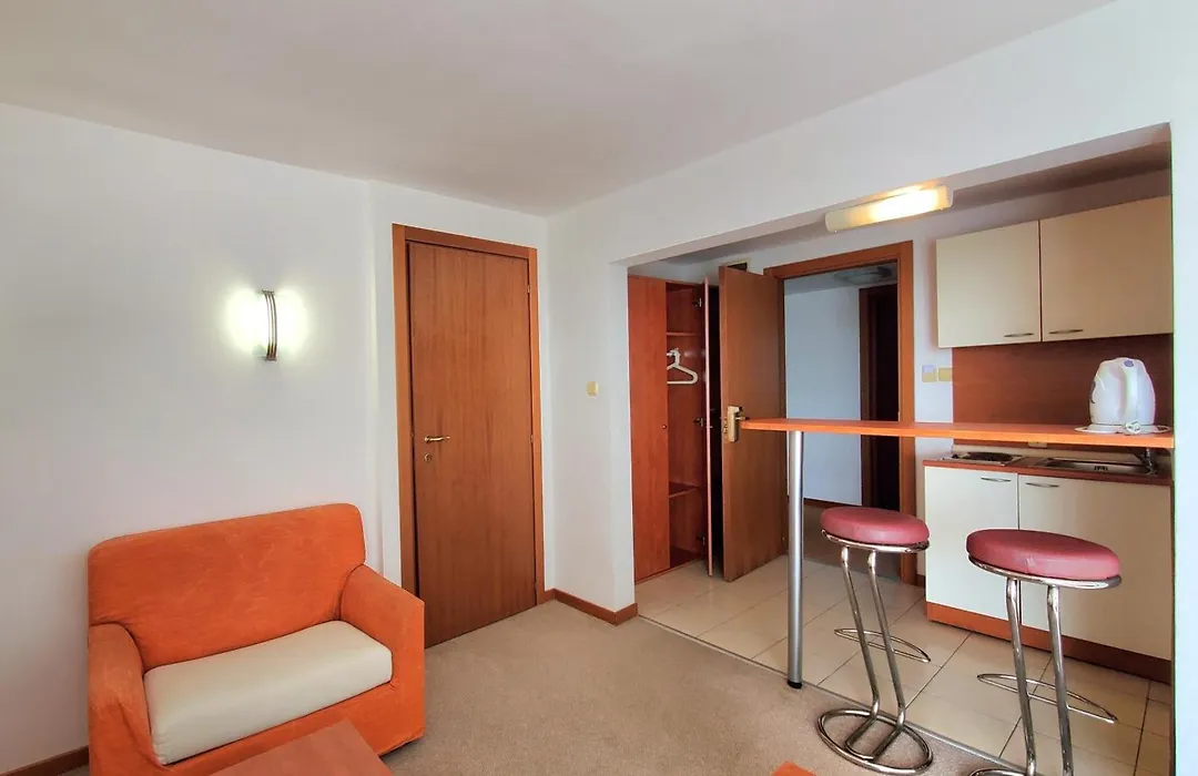 Hotel Fenix-1