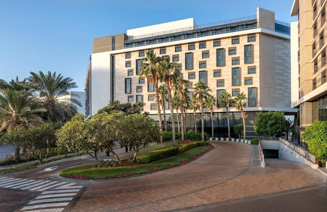 Yas Plaza Mangroves By Ihg-1