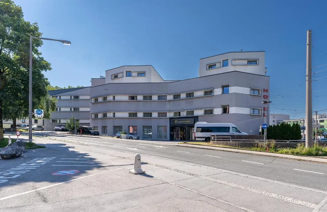 PLAZA Premium Salzburg-1