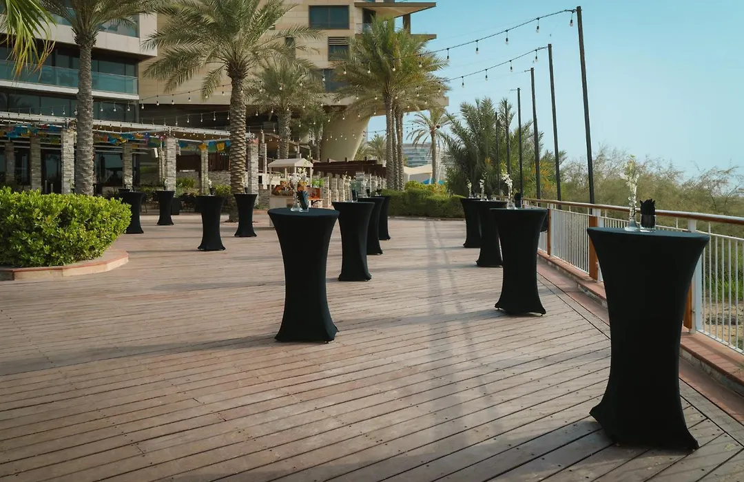 Yas Plaza Mangroves By Ihg-1