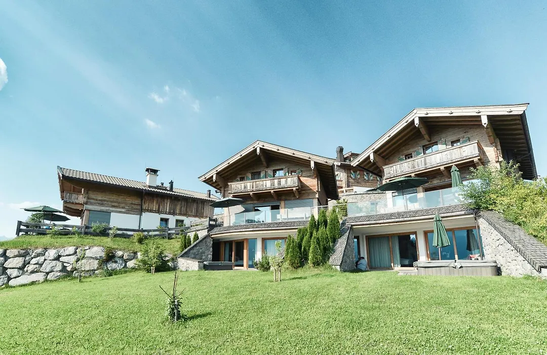 Maierl-Alm&Maierl-Chalets-1