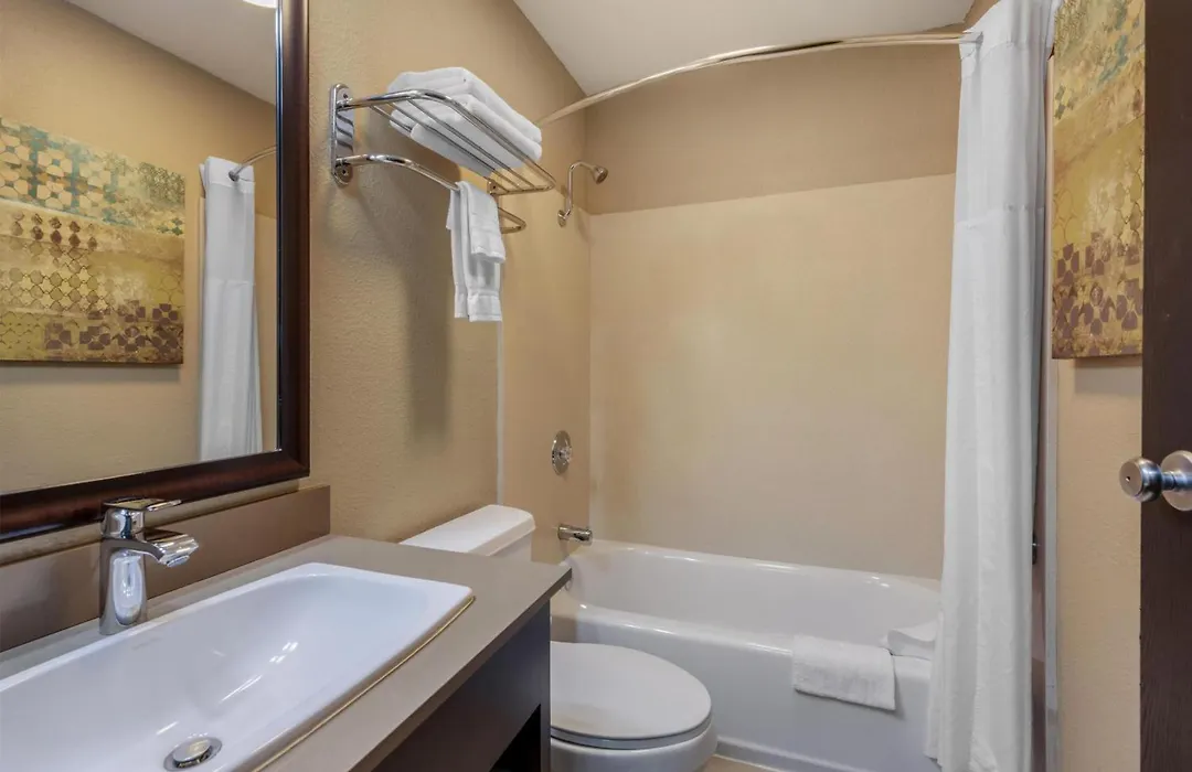 Best Western Long Beach Inn-1