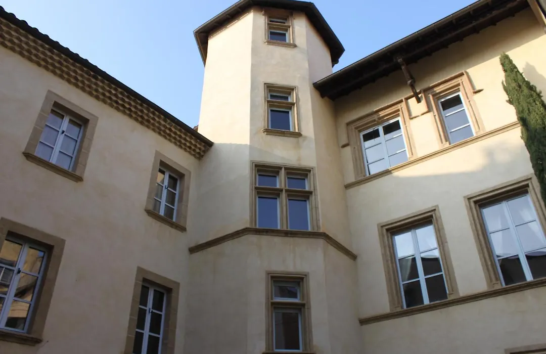 Maison de la Pra-1