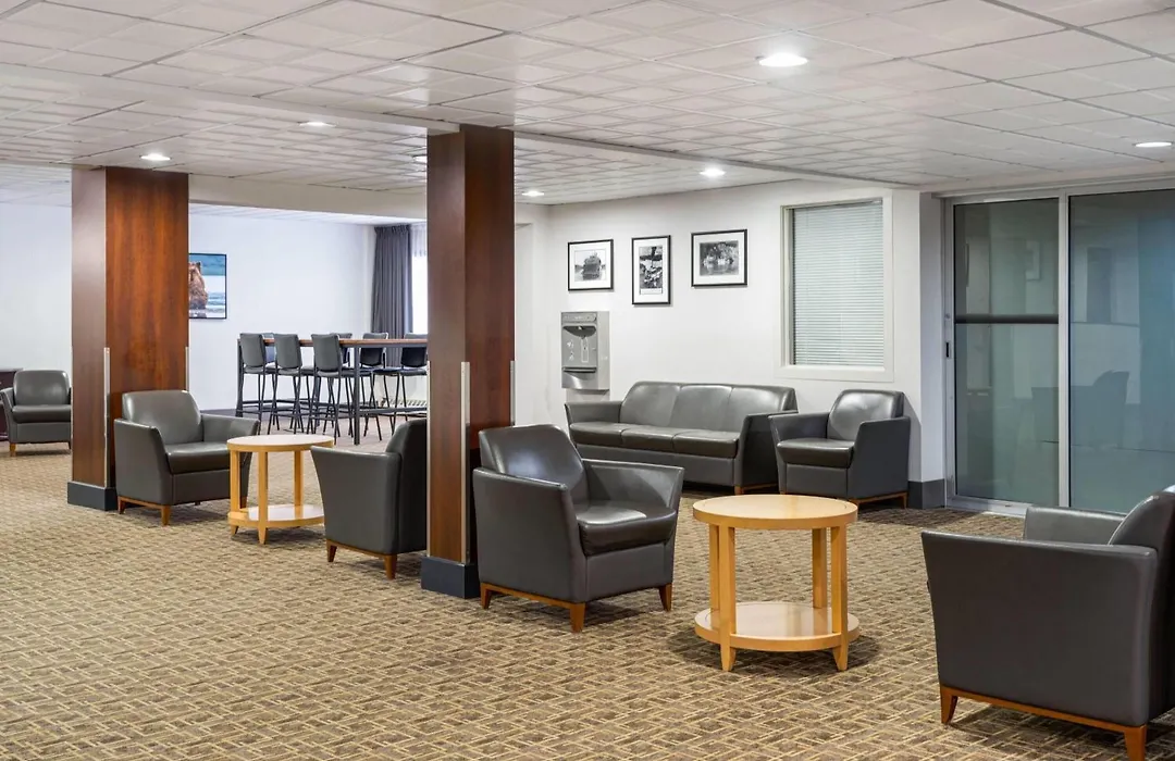 Sternwheeler Hotel & Conference Centre, Trademark By Wyndham-1
