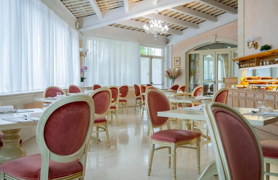 Hotel Villa Michelangelo-1
