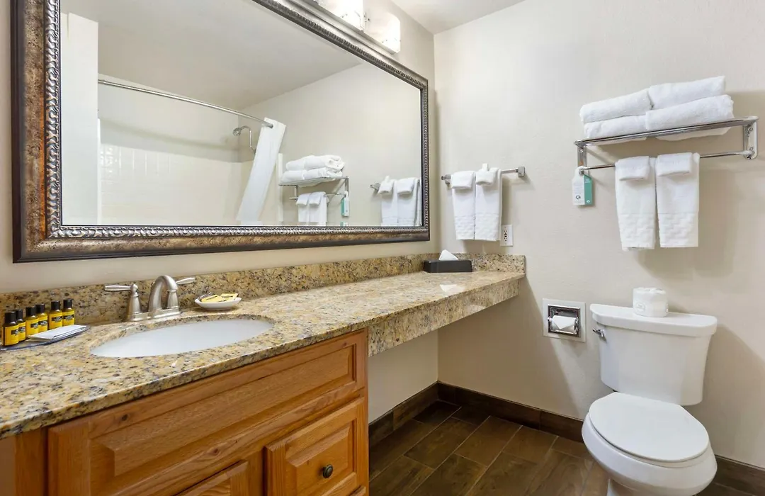 Best Western Plus Yakima Hotel-1