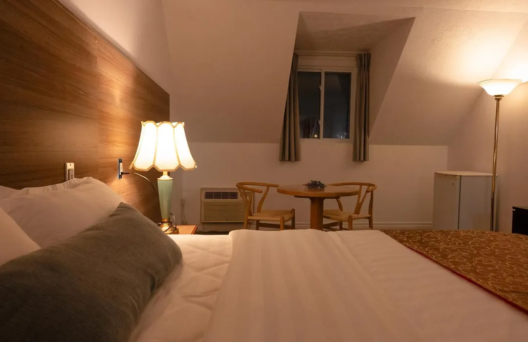 Hotel Cowansville-1