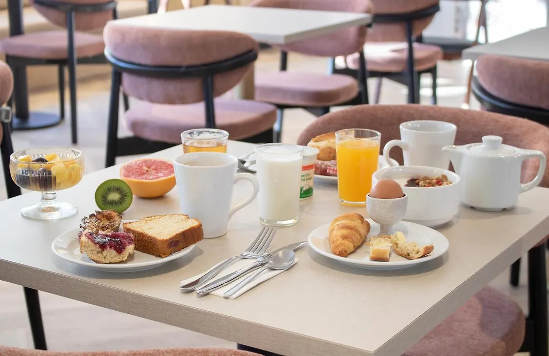 Brit Hotel Cahors Centre - Le Valentre-1