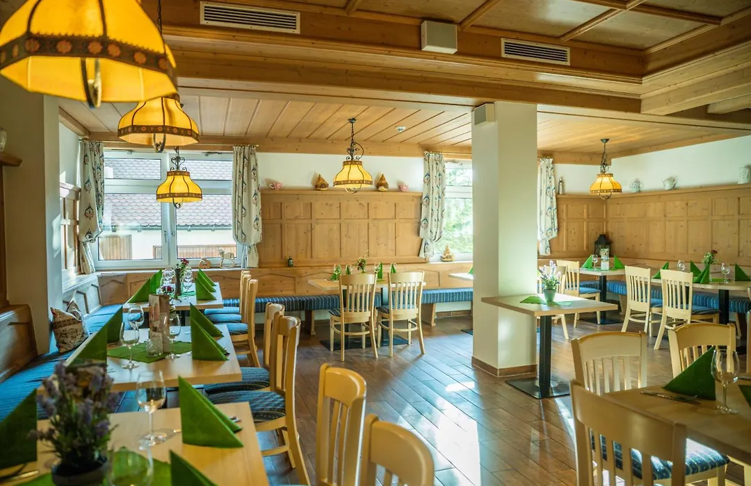 Natur- Und Sporthotel Zuflucht-1