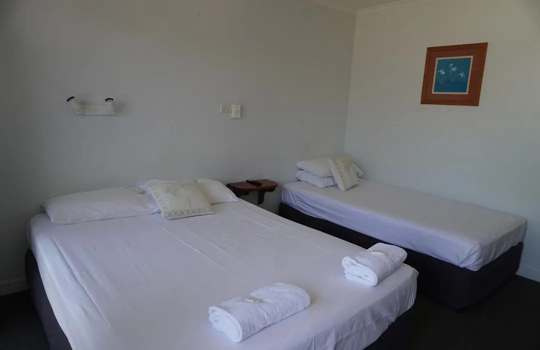 Ocean View Motel Bowen-1