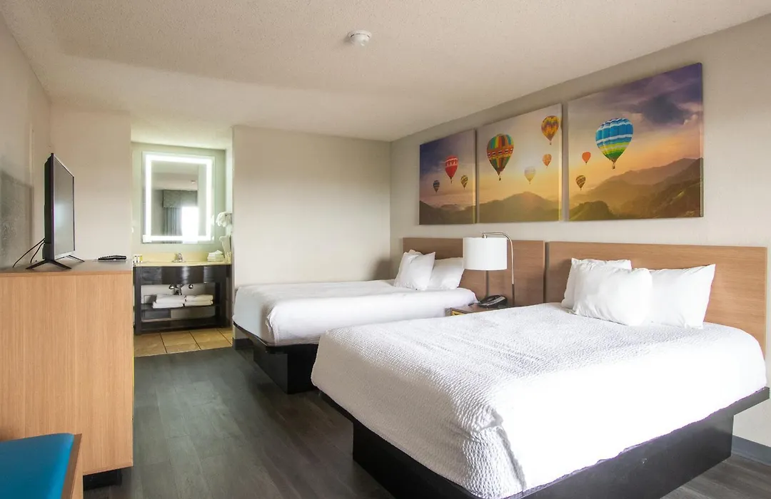 Days Inn & Suites By Wyndham Albuquerque North-1