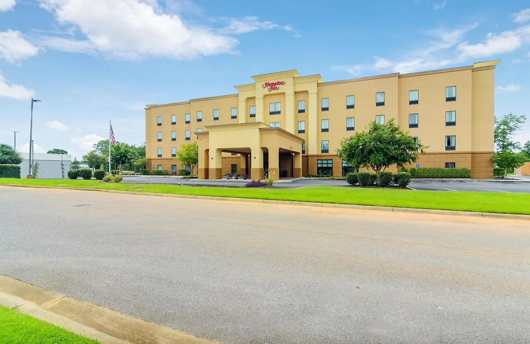 Hampton Inn Foley-1
