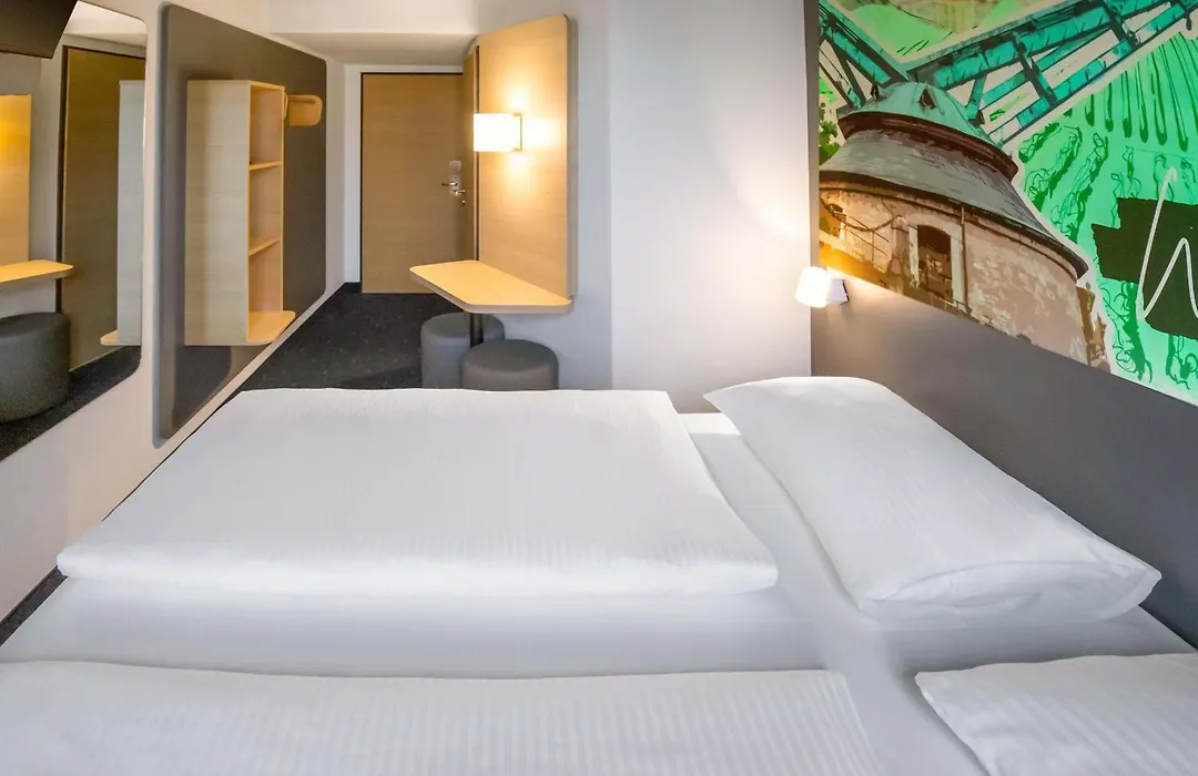 ibis budget Würzburg Ost-1