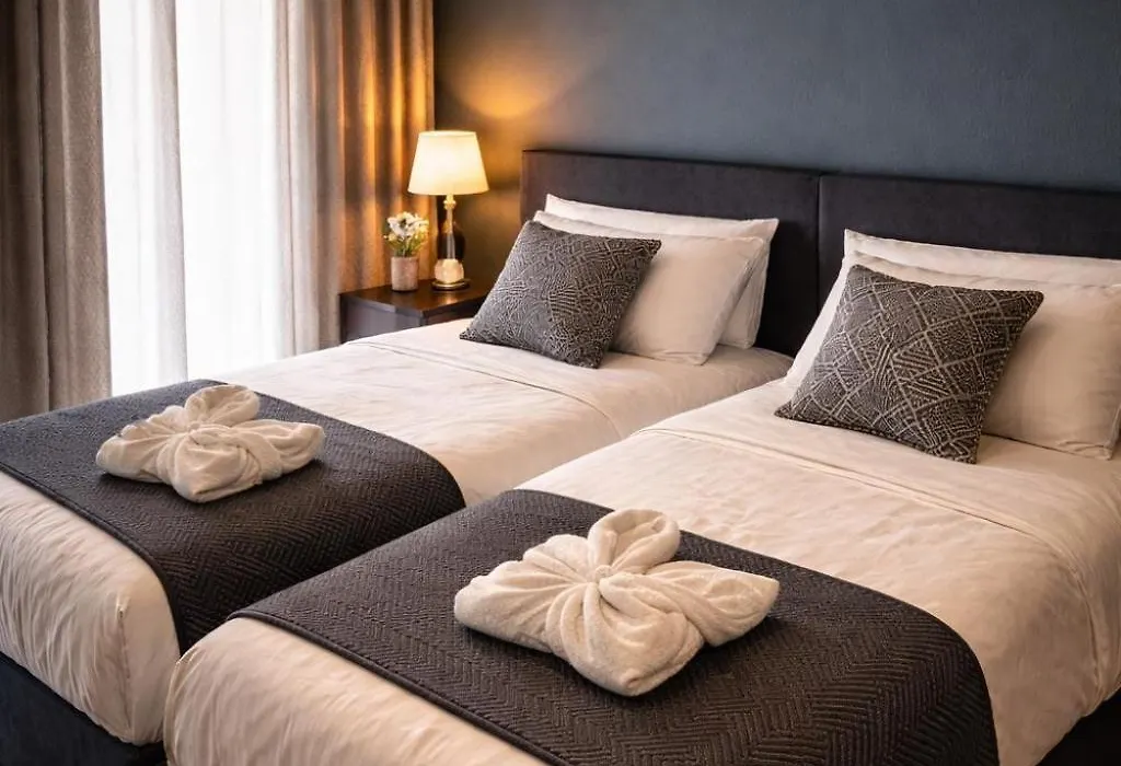 Marinha Garden Inn - Al-1