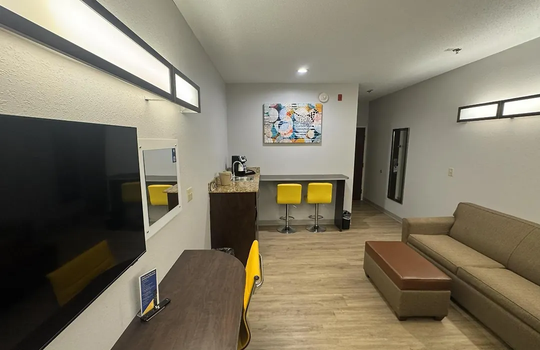 Microtel Inn & Suites By Wyndham Wheeling At The Highlands-1