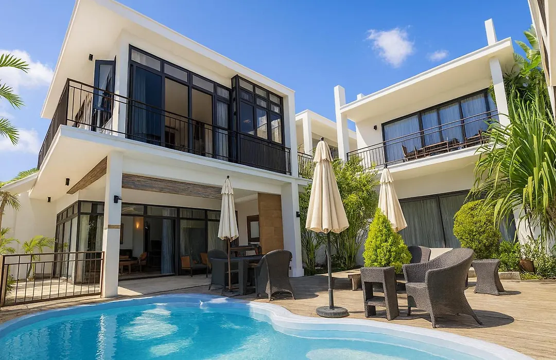 Villa Alizée Boutique Hotel - Idéal Couples&Pros - Rooftop - Parking privé - 10min Port-Louis-1