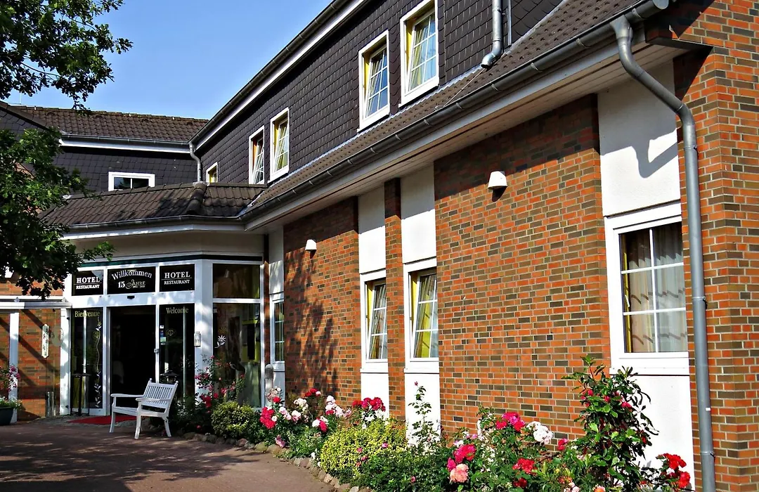 Hotel Landhaus Dierkow-1